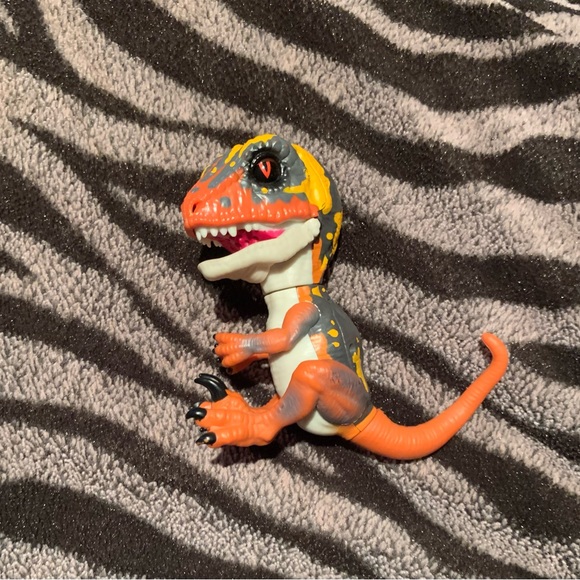 Blaze Raptor Fingerling By WowWee Collectible - Picture 5 of 12